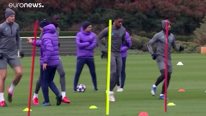 Los clubes de la Premier League discuten los detalles para reanudar la competición el próximo mes