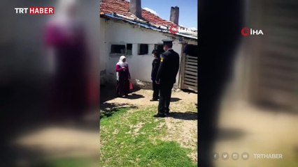 Jandarma ekipleri şehit annelerini ziyaret etti