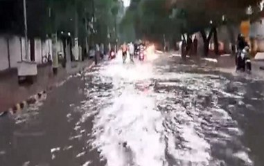 Heavy Rains Throw Life Out Of Gear In Bihar, Uttar Pradesh
