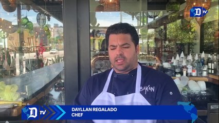 El chef Dayllan Regalado prepara un delicioso ceviche de pescado