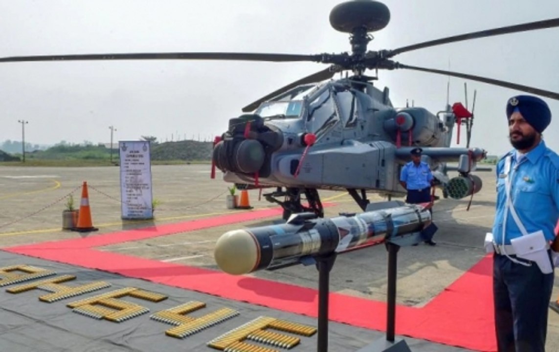 Air Force Day 2019: A Glimpse of Apache Attack Helicopters