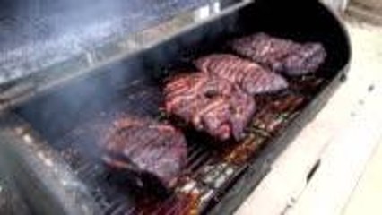 Which Type of Grill Is Right for You? Here's What You Should Know Before You Barbecue