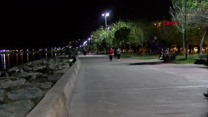 KARTAL SAHİLDE YASAĞA RAĞMEN PİKNİK YAPTILAR