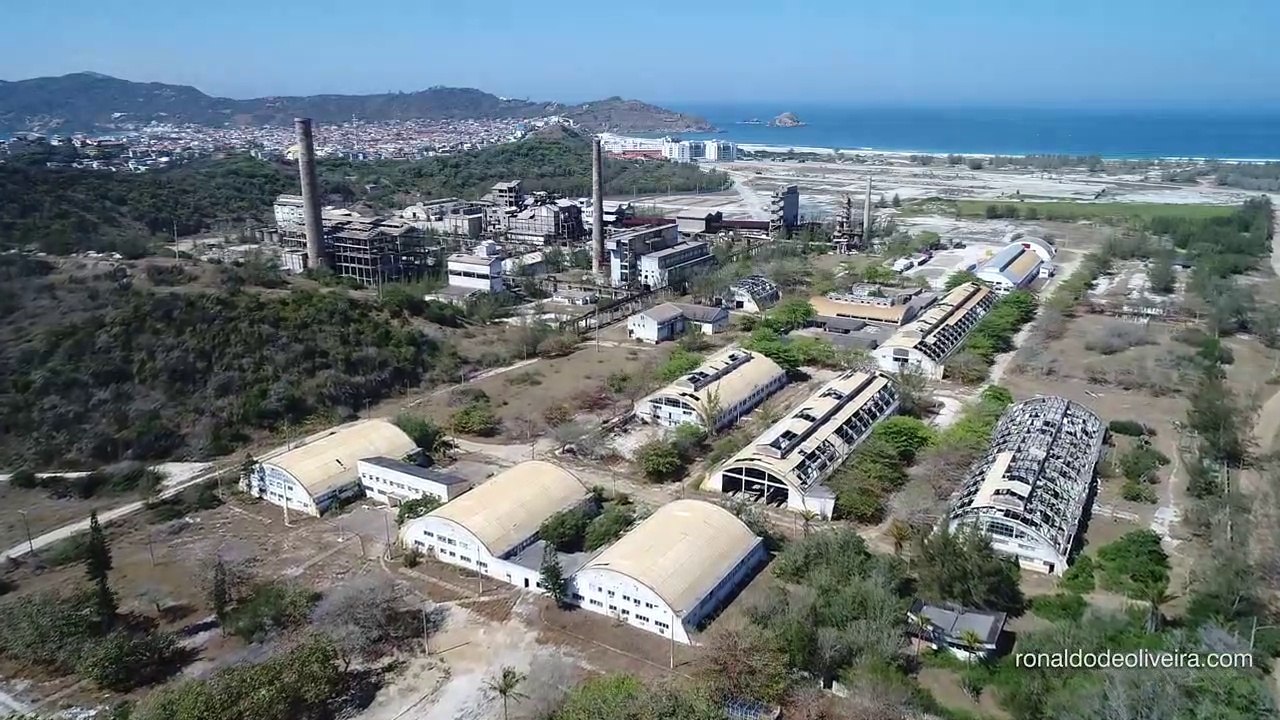 Ruinas da antiga fabrica da Alcalis (Companhia Nacional de Alcalis) - Arraial do Cabo, RJ
