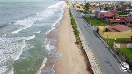 Ressaca do mar destrói parte da Orla de Tamoios, no segundo distrito de Cabo Frio, RJ