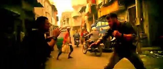 Chris Hemsworth Vs Randeep Hooda | Best Fight Scene | Extraction