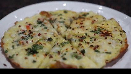 Homemade Omelette Pizza, Breakfast Half Fry Egg Pizza Recipe