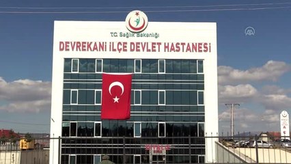 Tartıştığı doktordan hastane girişine astığı pankartla özür diledi