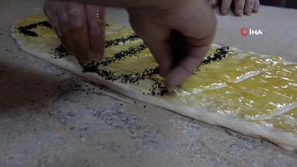 Ramazan pidesi ile 'evde kal' mesajı