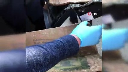 Tarihi eser kaçakçılarına operasyon: Ayakkabı kutusundan 500 yıllık el yazması İncil çıktı