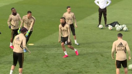 Top News - Testimet e futbollistëve/ U nënshtrohen tamponëve për covid 19 në Spanjë