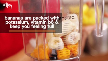 How to Make a Superfoods Smoothie Loaded with Tropical Flavors