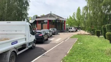 File d'attente McDo Saint-André-les-Vergers