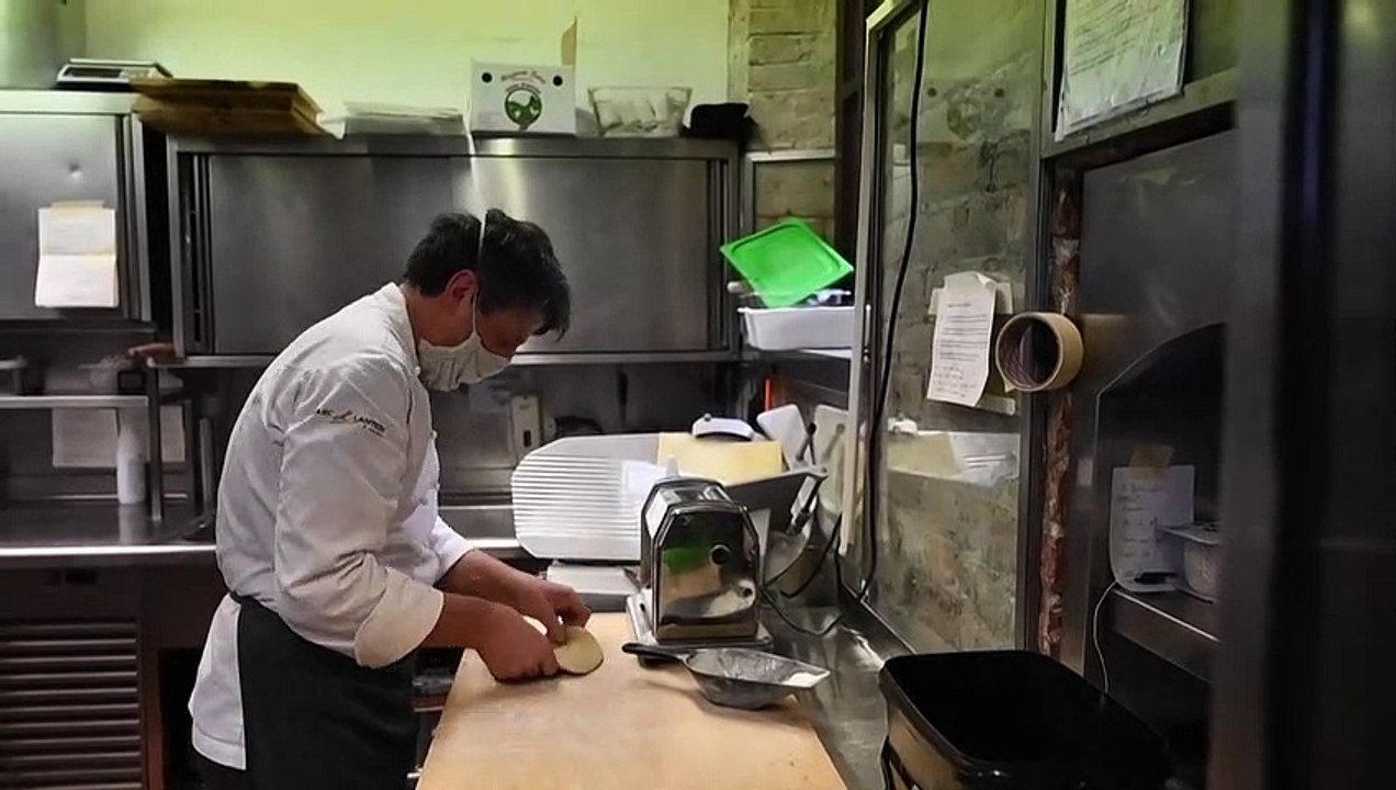 Michelin star chef in northern Italy turns to deliveries during pandemic