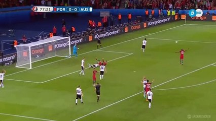 Ronaldo thành tội đồ khi sút hỏng penalty