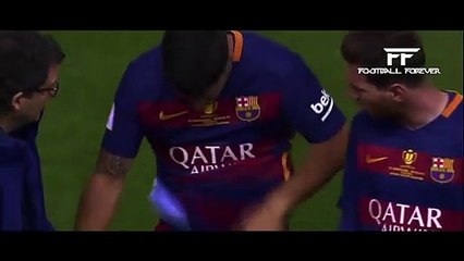 Luis Suarez khóc nức nở vì dính phải chấn thương