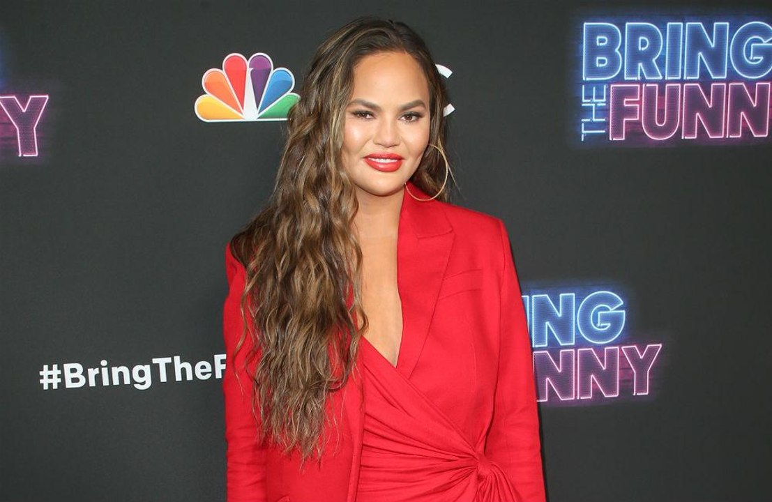 Chrissy Teigen kehrt auf Twitter zurück