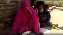 शर्मनाक: दर्द से तड़पती दो साल की मासूम को गोद में लेकर भटकती रही मां, इलाज के अभाव में तोड़ा दम