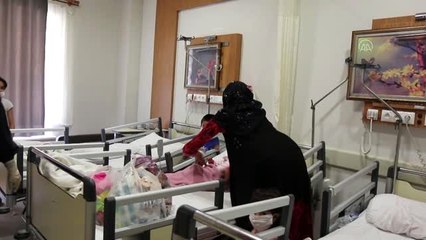 (TEKRAR) Kovid 19'u yenen Semanur bebek ile 10 kişilik ailesi alkışlarla taburcu edildi