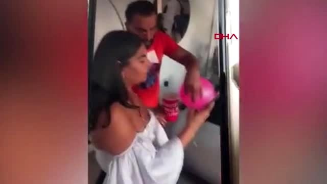 İngiltere Premier Lig oyuncusu evinde koronavirüs partisi verdi