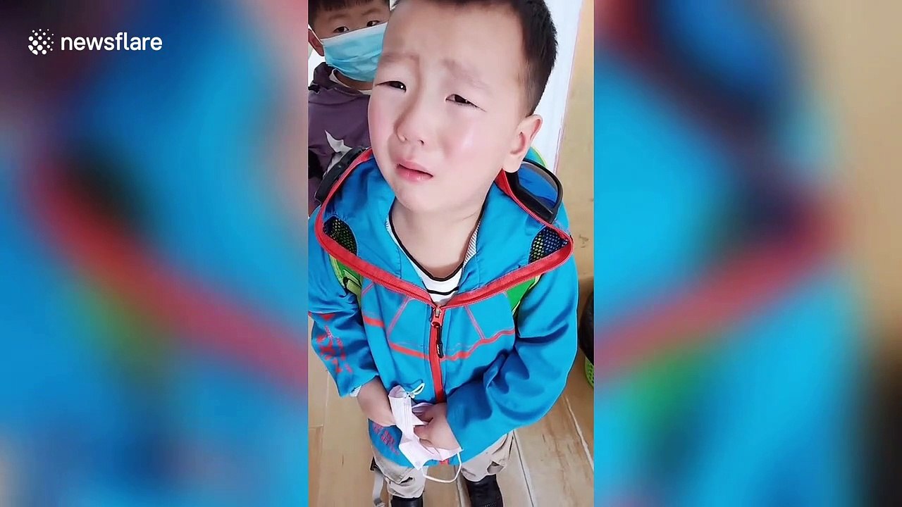 Kindergarten pupil bursts into tears as he couldn't find classroom after coronavirus quarantine