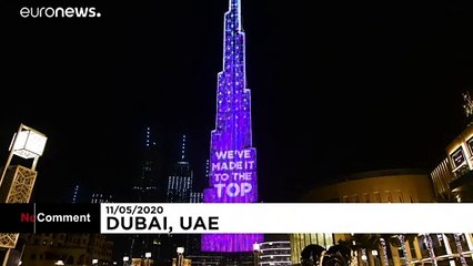 شاهد: برج خليفة في دبي يتحول إلى أطول صندوق للتبرعات من أجل حملة "10 مليون وجبة"