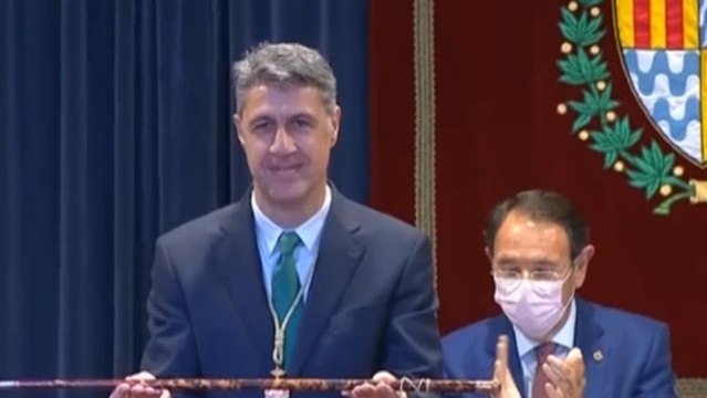 Xavier García Albiol se emociona al jurar el cargo