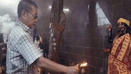 Chinese Kali Mandir : पश्चिम बंगाल के चाइनीज काली मंदिर में प्रसाद के रूप में बंटता है Noddles
