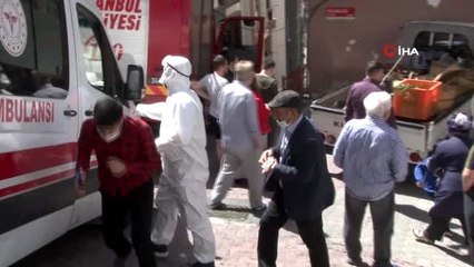 Kağıthane'de frenleri boşalan kamyonet yatak odasına daldı