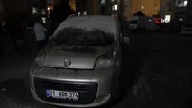 Adana'da park halindeki araç benzin dökülerek kundaklandı
