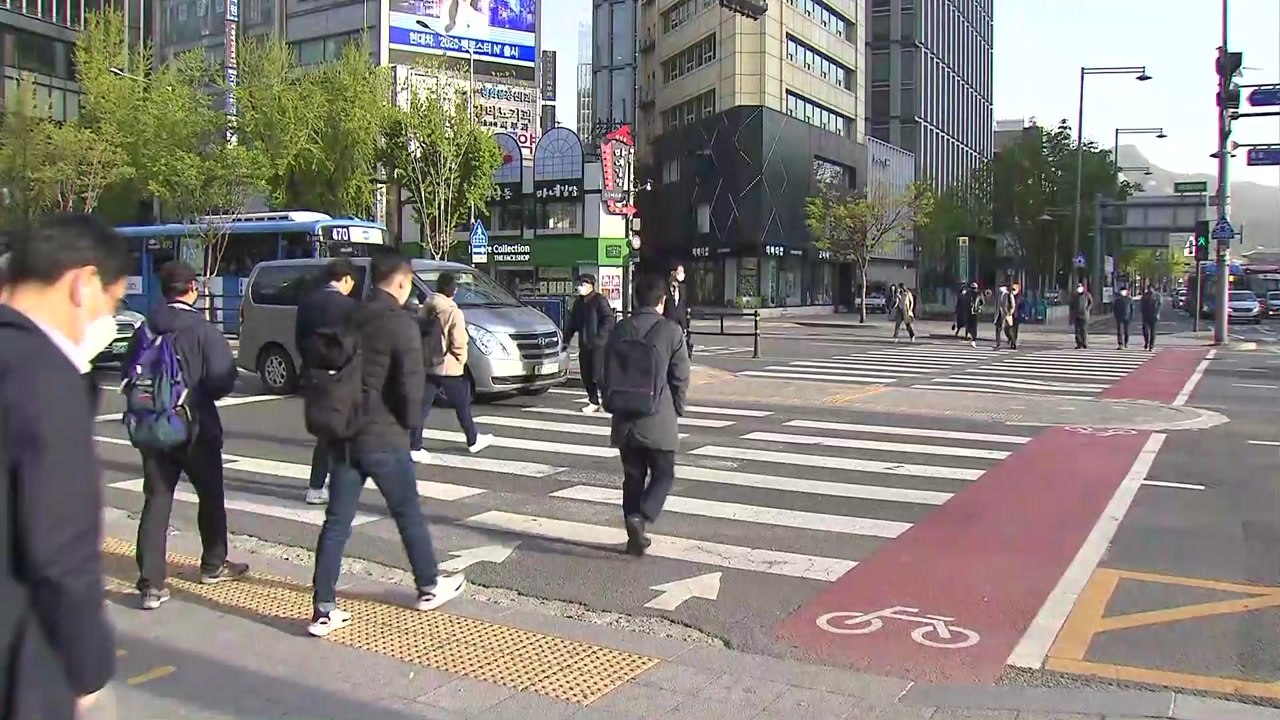 [날씨] 절기 '소만' 쌀쌀...동해안 오후까지 비 / YTN
