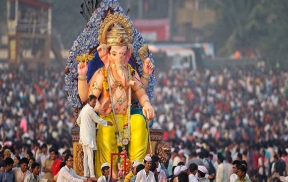 Mumbai: Ganesh Chaturthi celebrations continue