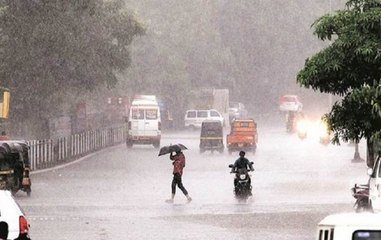 Chhattisgarh: Heavy rain lashes Raipur, disrupts normal life