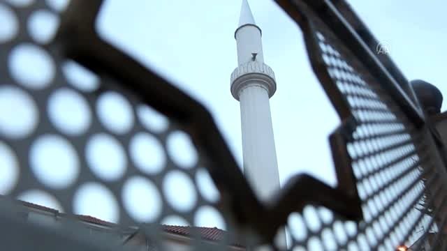 Balkanlar'da Kadir Gecesi dualarla idrak edildi