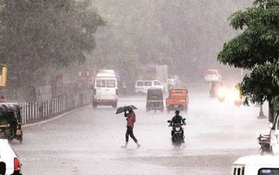 Speed News: Heavy rainfall still expected in Kerala on Tuesday