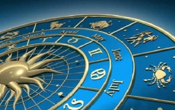 Taurus Today’s Horoscope August 15: Taurus moon sign daily horoscope | Taurus Horoscope in Hindi