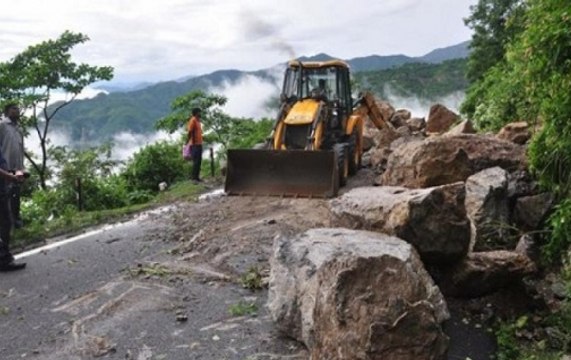 Himachal Pradesh: Kailash yatra adjourned due to landslides