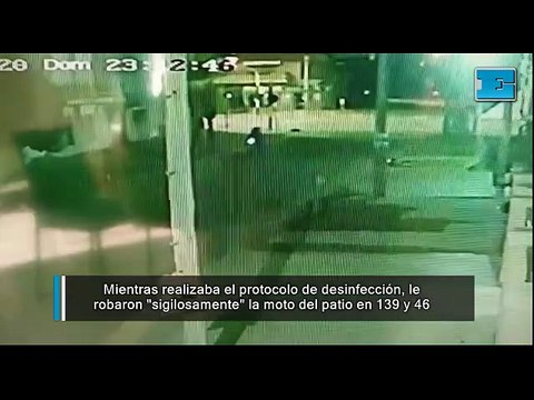Mientras realizaba el protocolo de desinfección, le robaron la moto del patio en 139 y 46