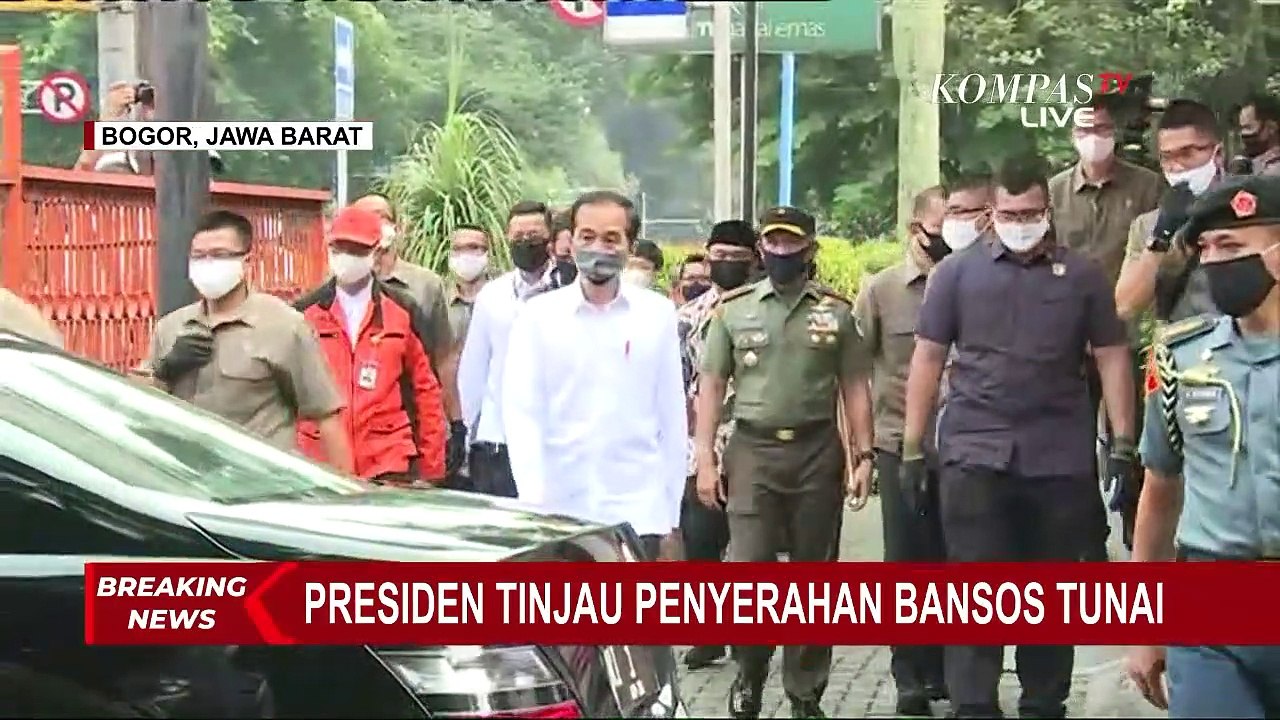 Presiden Jokowi Tinjau Langsung Penyaluran Bansos di Bogor