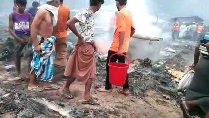Bangladeş’te bulunan kampta yangın