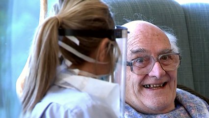 UK gov't criticised for neglect of coronavirus in care homes