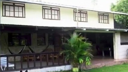 A Vendre bâtiment R+1 de 180M2 sur Terrain de 1618 m2 à Papara