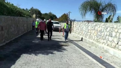 Belediye ekipleri, Yılmaz Özdil'in villasında yıkım çalışmalarına başladı