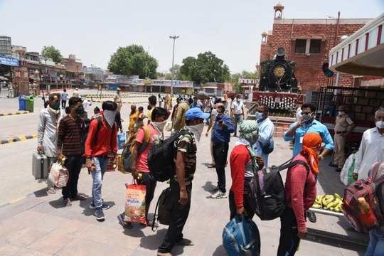 labor special train moved from jodhpur railway station to UP
