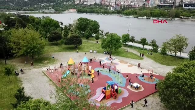 BEYOĞLU'NDA YOĞUNLUĞUN YAŞANDIĞI PARKLAR HAVADAN GÖRÜNTÜLENDİ