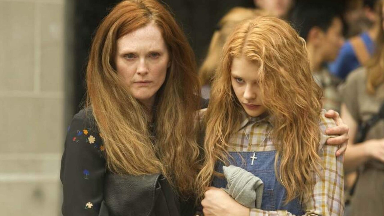 Carrie Trailer Deutsch German (2013)