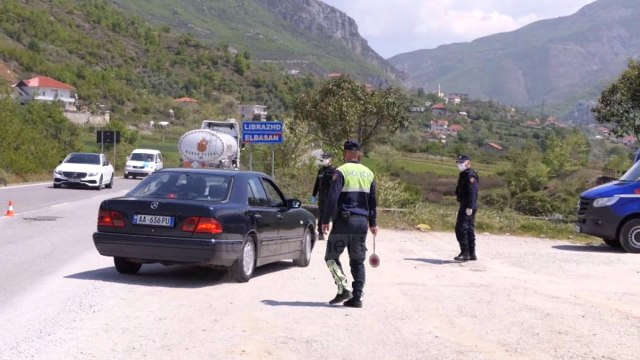 Top News - Vatra të reja në Elbasan/ Konfirmohen dy raste të tjera