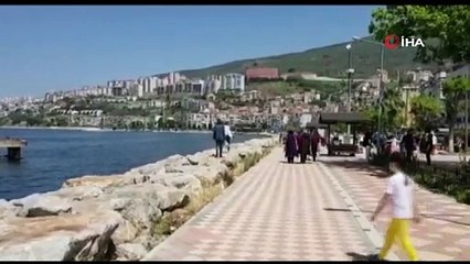 Bursa’nın sahil şeridi çocuklarla doldu taştı