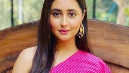 Rashami Desai को लगता है अब प्यार के नाम से भी डर,  ब्रेकअप के बाद टूटकर कहा ये | FilmiBeat