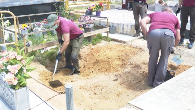 La fosa 111 de Paterna comienza sus trabajos de exhumación